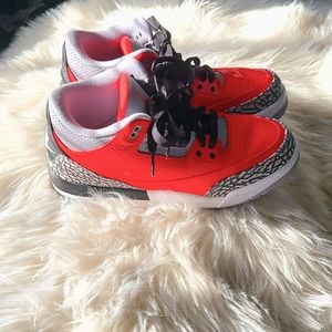 Nike Air Jordan 3 Retro SE 'United 6Youth Sneakers